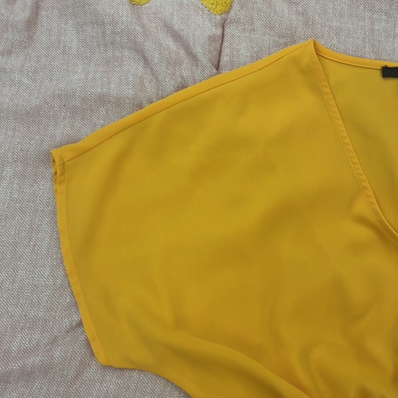 SOLD - NWOT Forever 21 Yellow Smocked Crop Fake Button Flounce Blouse Size S - Picture 2 of 6